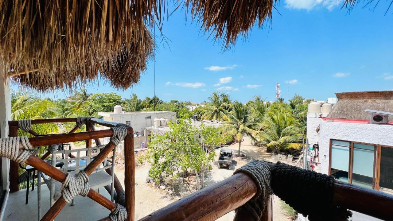 Hotel Mayari Holbox Exteriér fotografie View of Tulum from a rooftop
