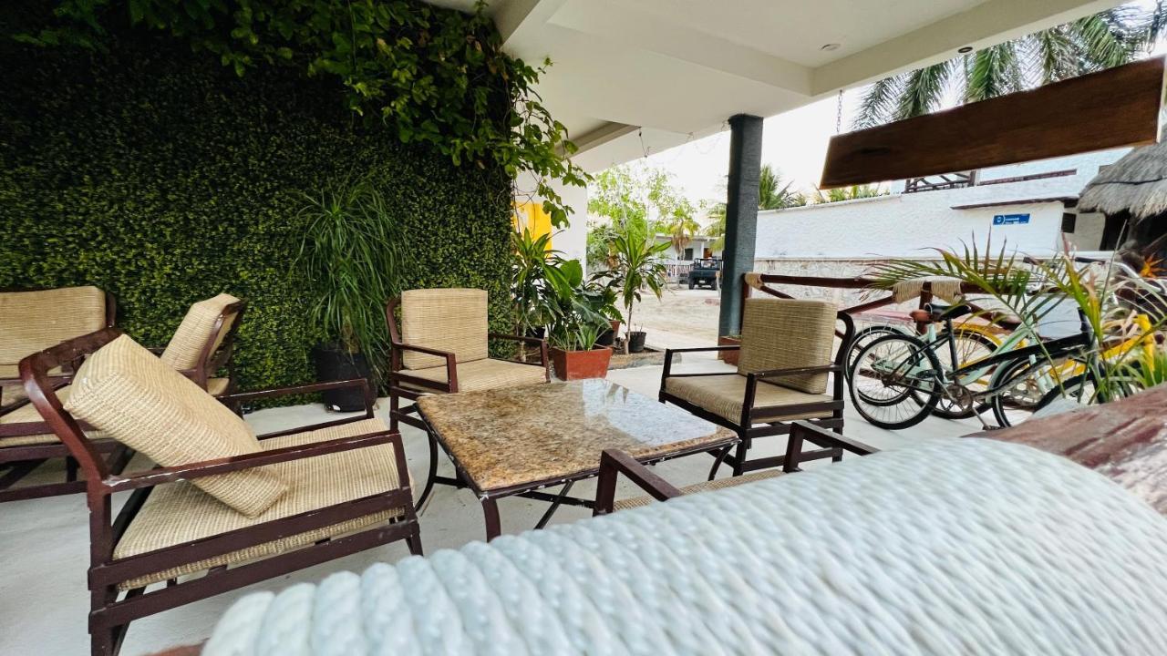 Hotel Mayari Holbox Exteriér fotografie A 3D model of a patio